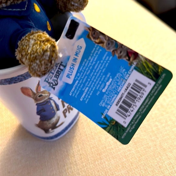 Peter Rabbit Mug & Plush - Picture 4 of 4